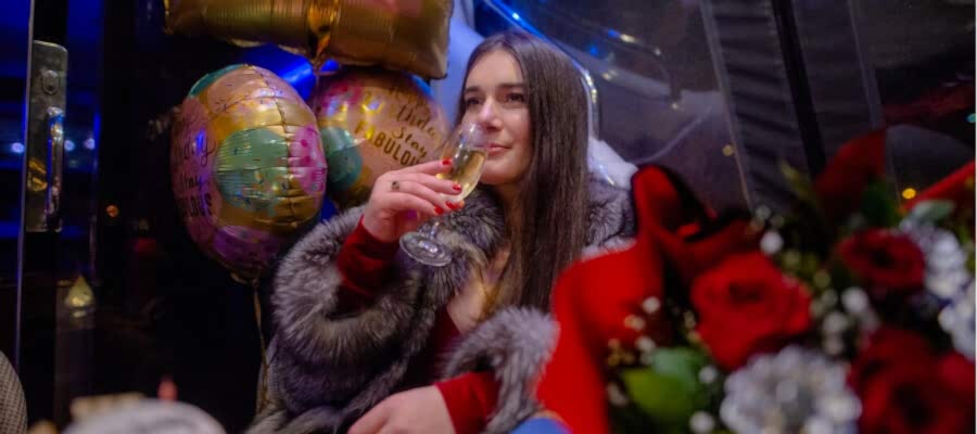 Bosphorus cruise decoration and celebration