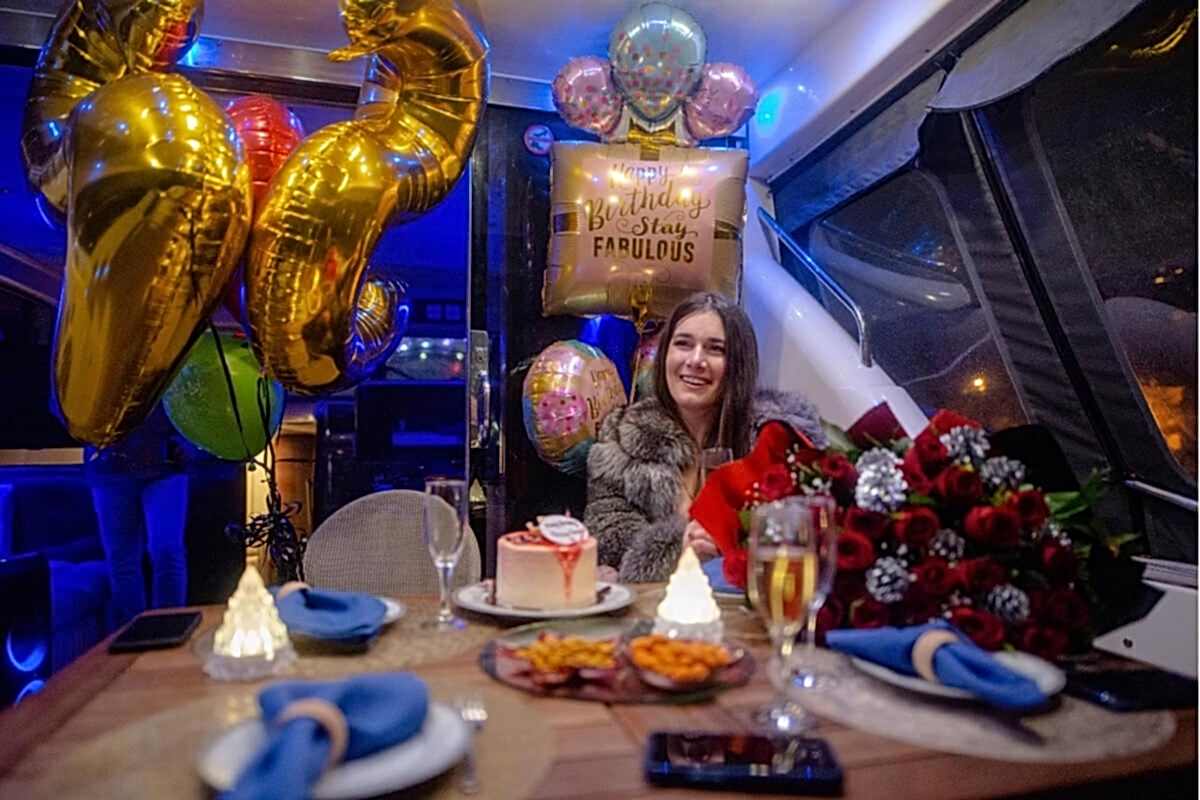 Bosphorus cruise decoration and celebration