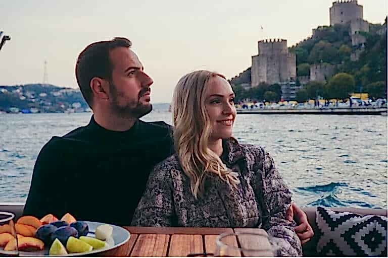 Lotus Yat, Bosphorus Cruise by private yacht, Anniversary celebration, private yacht cruise / istanbul boğaz turu