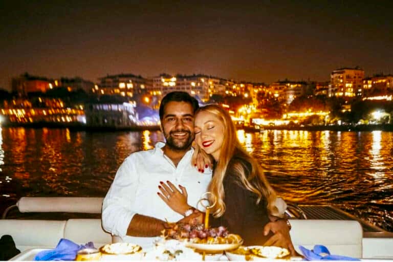 A romantic date or marriage proposal in Istanbul on a luxury yacht by Lotus Yachts