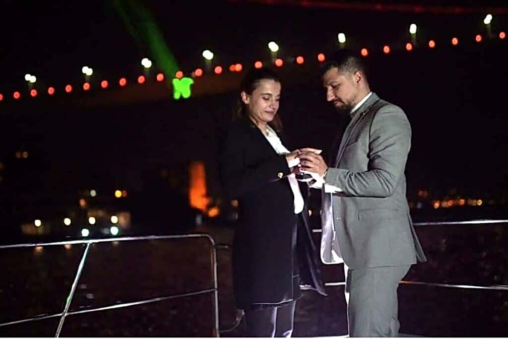 surprise proposal with laser show