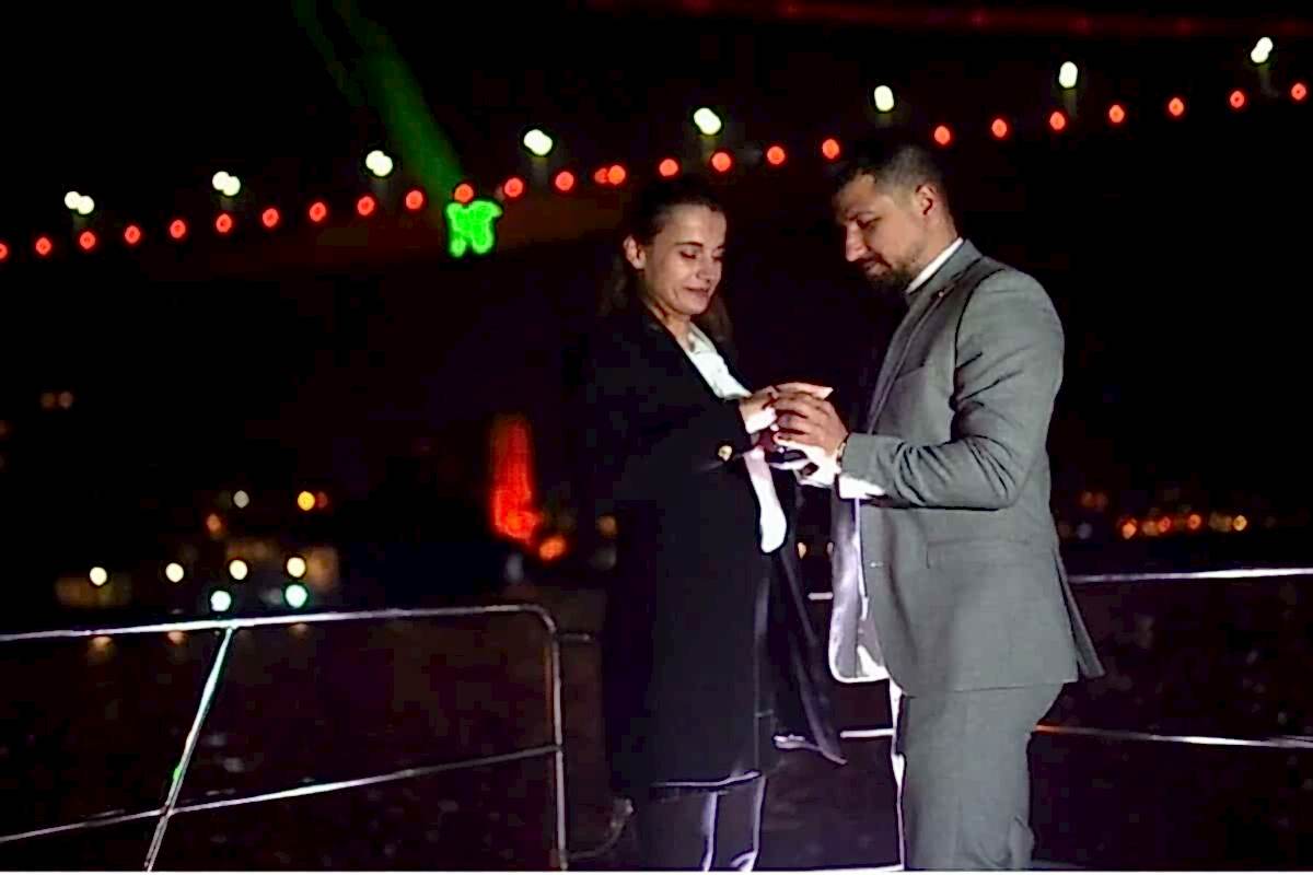 surprise proposal with laser show