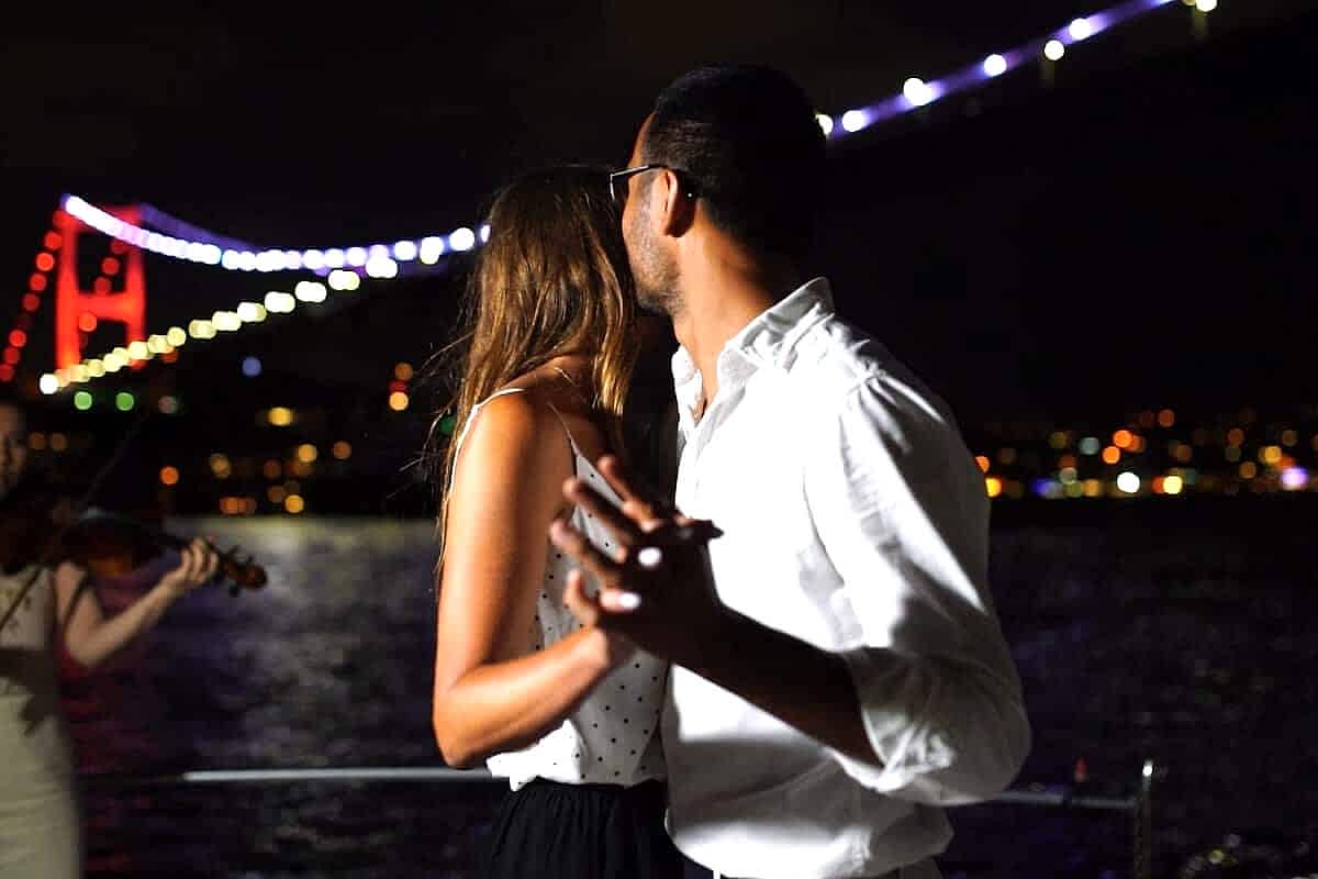 Marriage proposal in Istanbul on a luxury yacht by Lotus Yachts - Bosphorus by Night