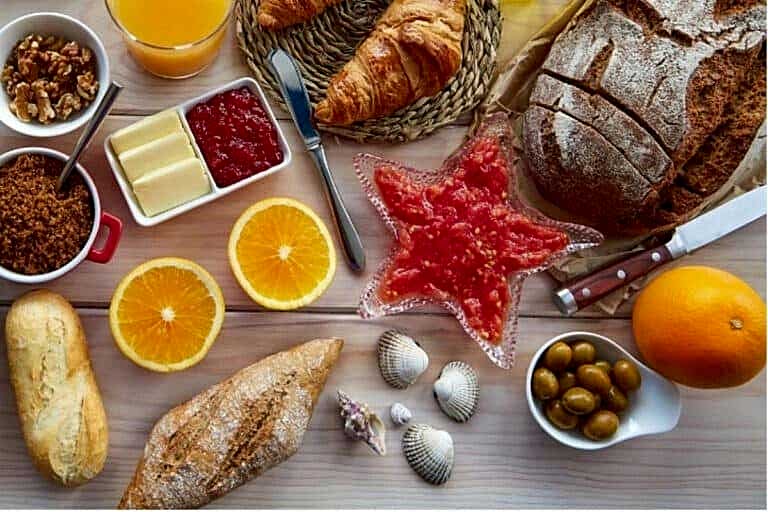 Bosphorus Breakfast Cruise - Boğaz'da Kahvaltı