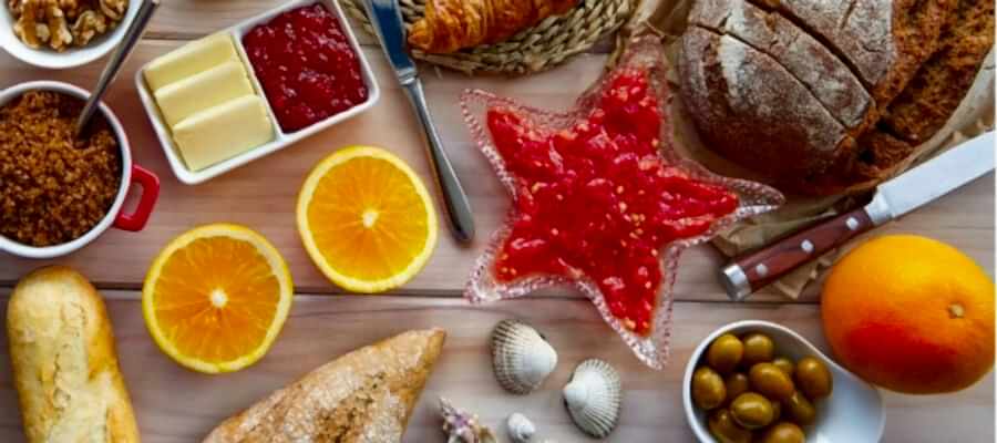 Bosphorus Breakfast Cruise - Boğaz'da Kahvaltı