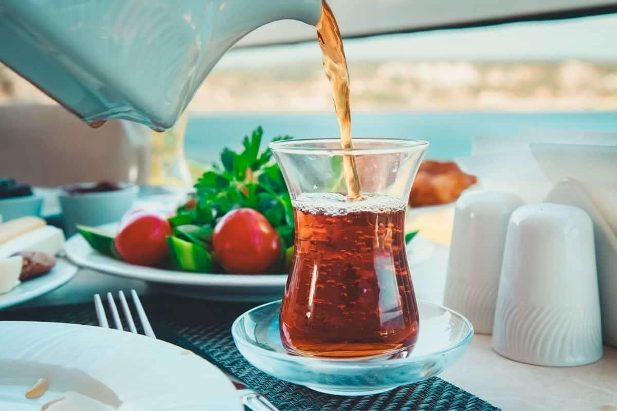 Bosphorus Breakfast Cruise - Boğaz'da Kahvaltı