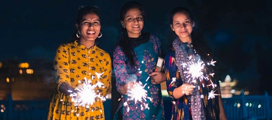 New Year's Eve in Istanbul Yacht Party - Teknede Yılbaşı Partisi