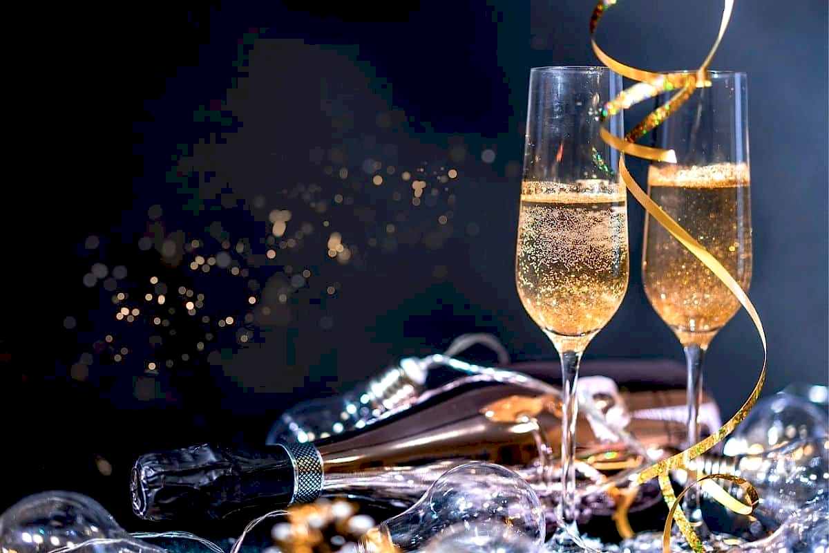 New Year's Eve in Istanbul Yacht Party - Teknede Yılbaşı Partisi