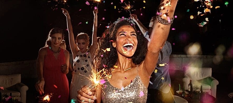 New Year's Eve in Istanbul Yacht Party - Teknede Yılbaşı Partisi