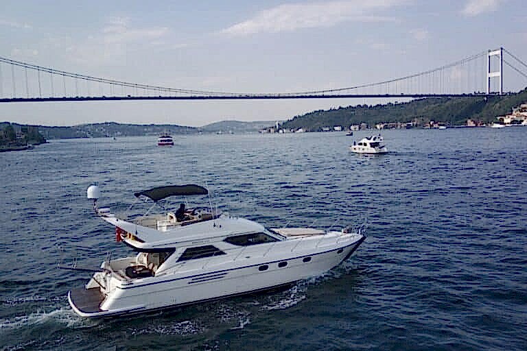 Lotus Yachts 14m yacht