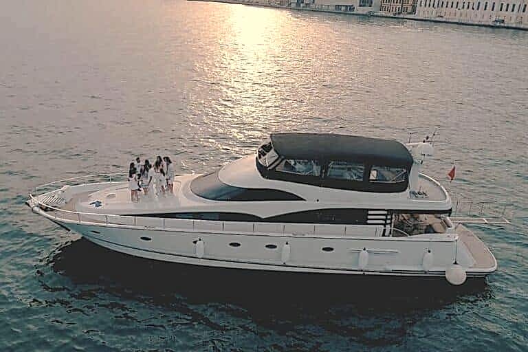 Lotus Yachts Private Yacht Cruises - Lotus Yat