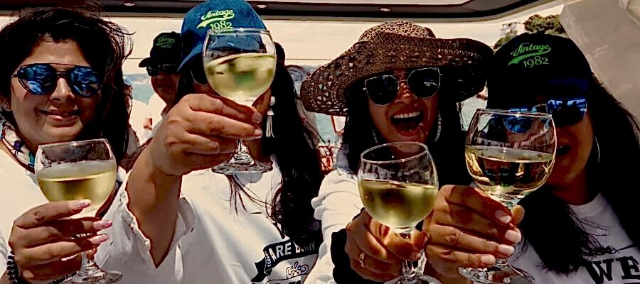 Organize a Corporate Cruise on Bosphorus - Yacht Rental - Lotus Yachts - Bosphorus Yacht Cruise