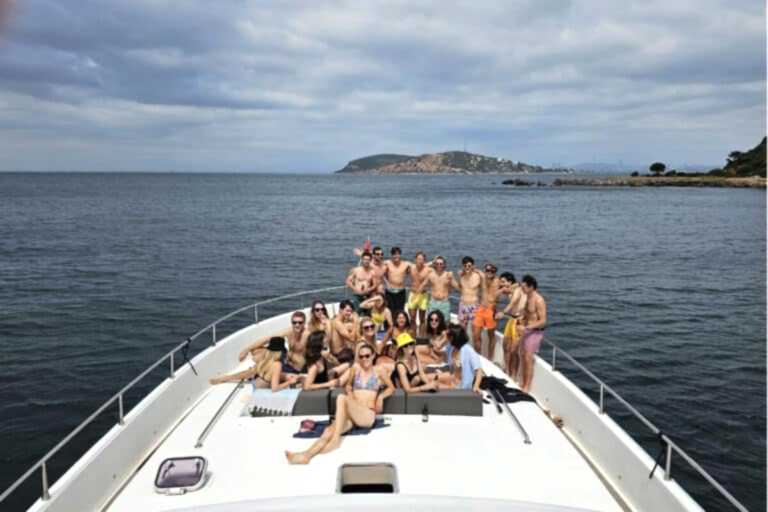 Istanbul Swimming Tour on a Private Yacht