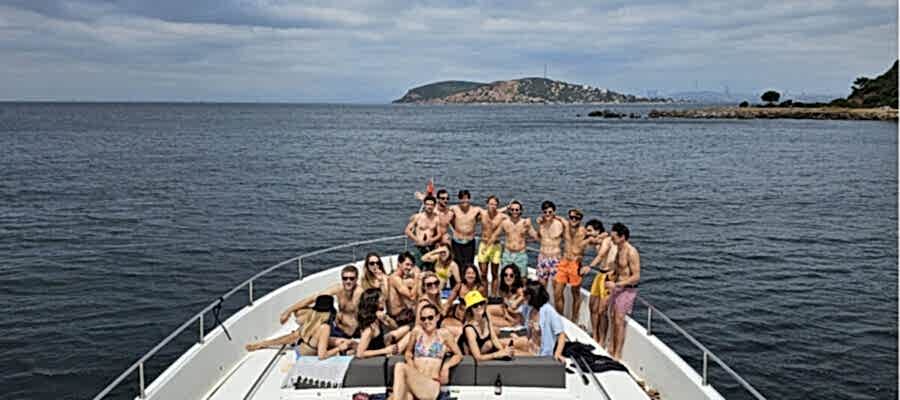 Istanbul Swimming Tour on a Private Yacht