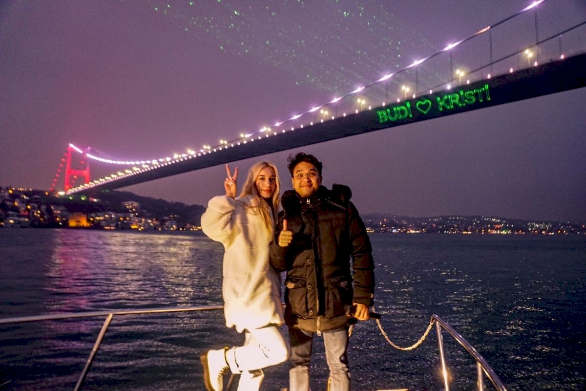 Marriage Proposal in Istanbul on a Luxury Yacht