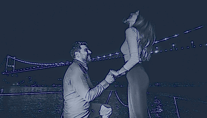 Evlilik teklifi - Marriage proposal in Istanbul - Lotus Yat