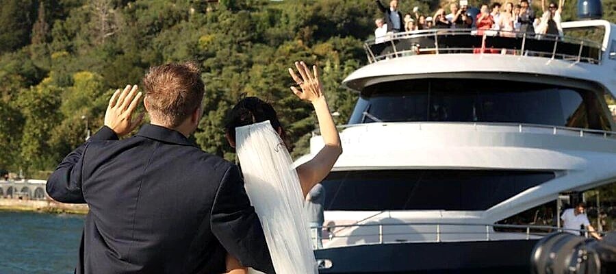 Lotus Yat - 24m Reception Boat for Yacht Tours in Istanbul