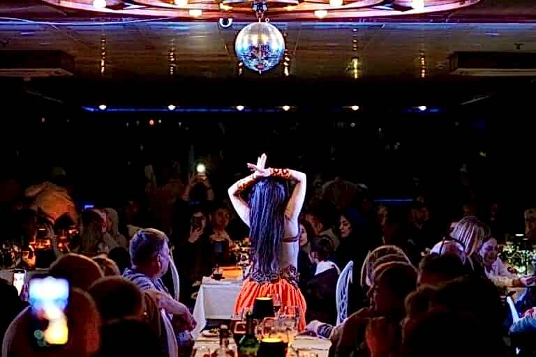 Bosphorus Dinner Cruise with Turkish Dance Shows - Lotus Yat - Boğaz'da Yemekli Türk Dans Gecesi​