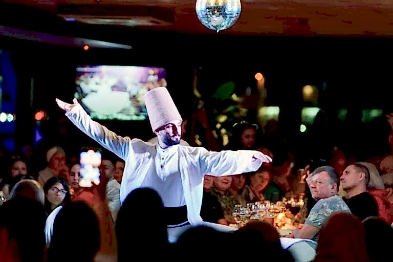 Bosphorus Dinner Cruise with Turkish Dance Shows - Lotus Yat - Boğaz'da Yemekli Türk Dans Gecesi​